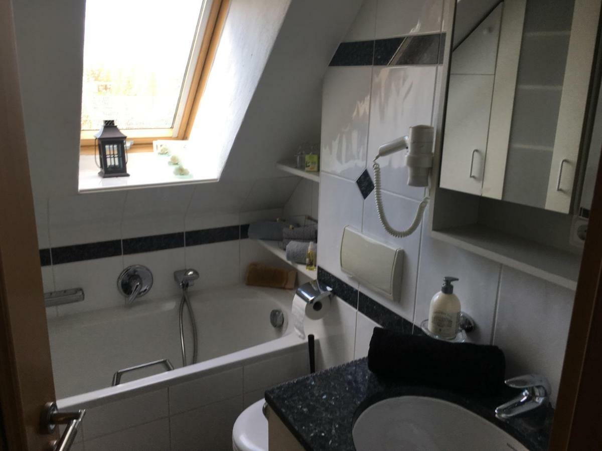 Sonnenappartment In Homburger Solarhaus 홈부르크 외부 사진